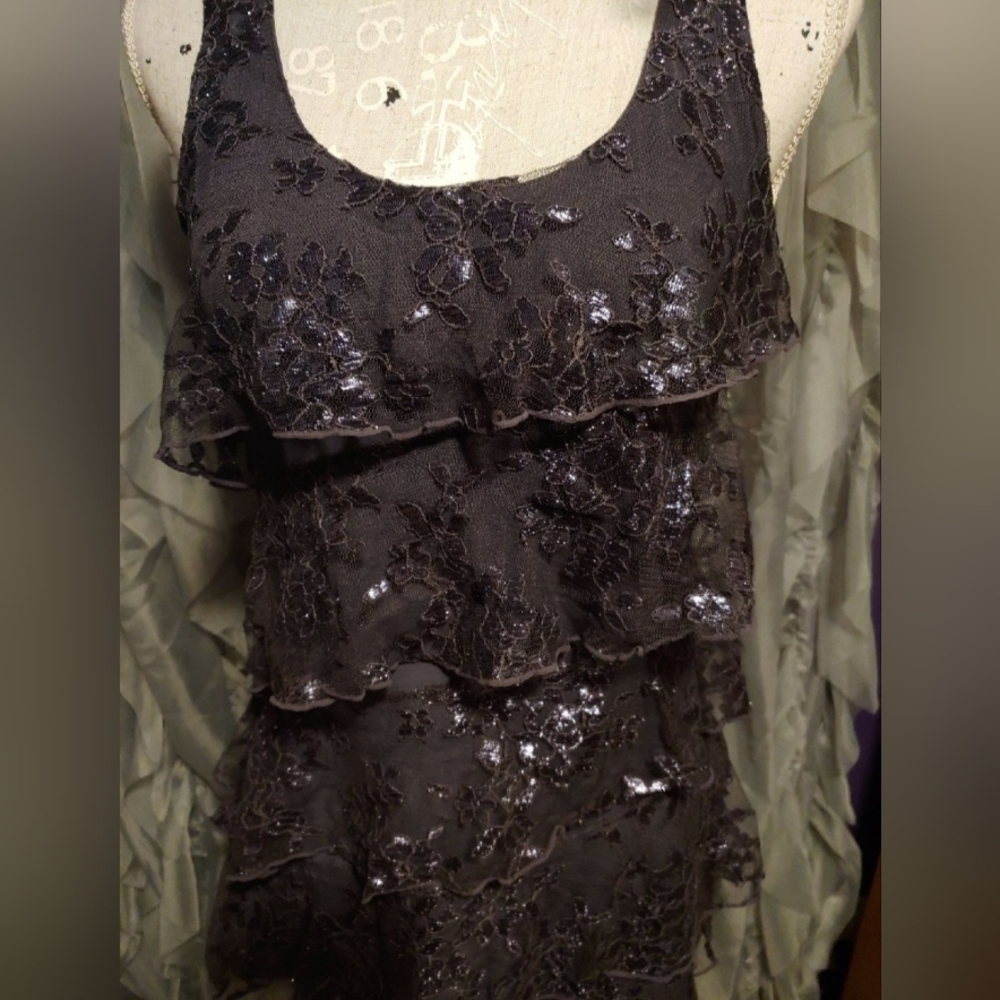 Express Tiered Ruffled Top - Picture 2 of 4